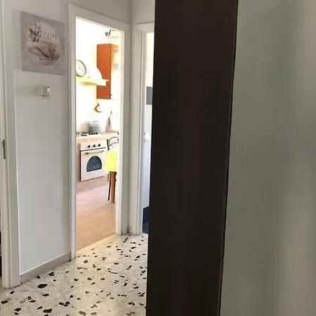 Casa Vacanze بيت للعطل تيراتشينا