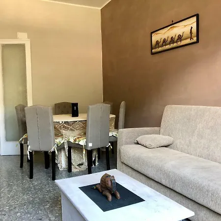 Casa Vacanze * تيراتشينا