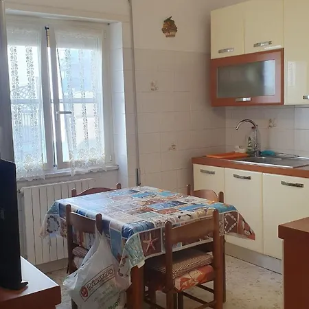 Casa Vacanze Terracina דירה *